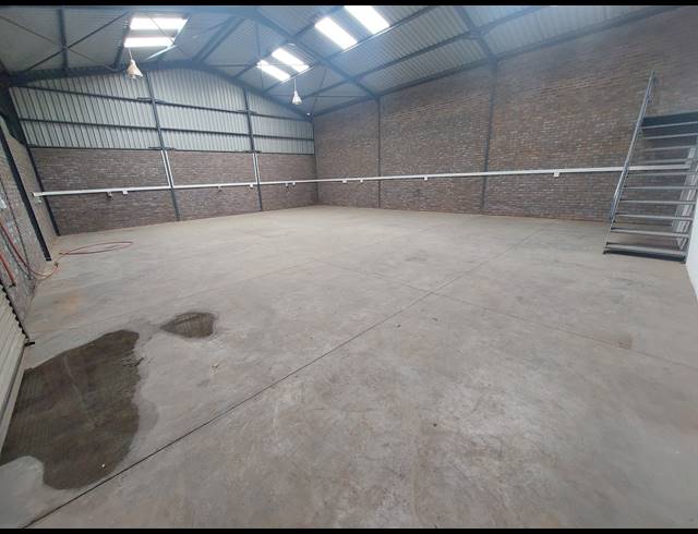 300M² FACTORY FOR SALE IN ANDERBOLT